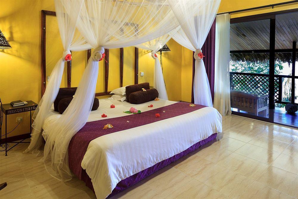 Nosy Be Hotel & Spa Ambaro Exterior foto