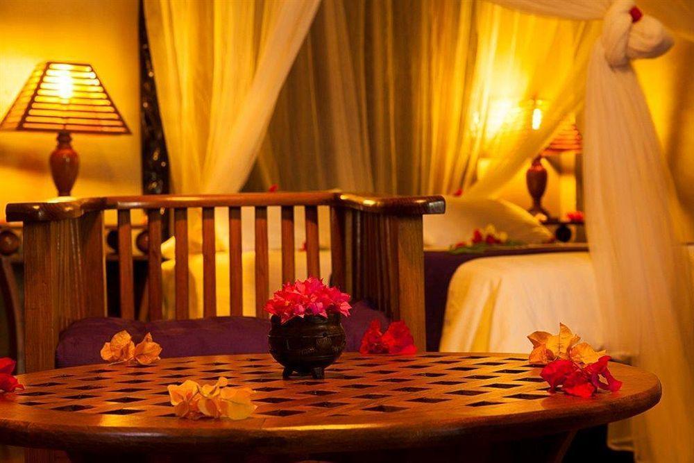 Nosy Be Hotel & Spa Ambaro Exterior foto
