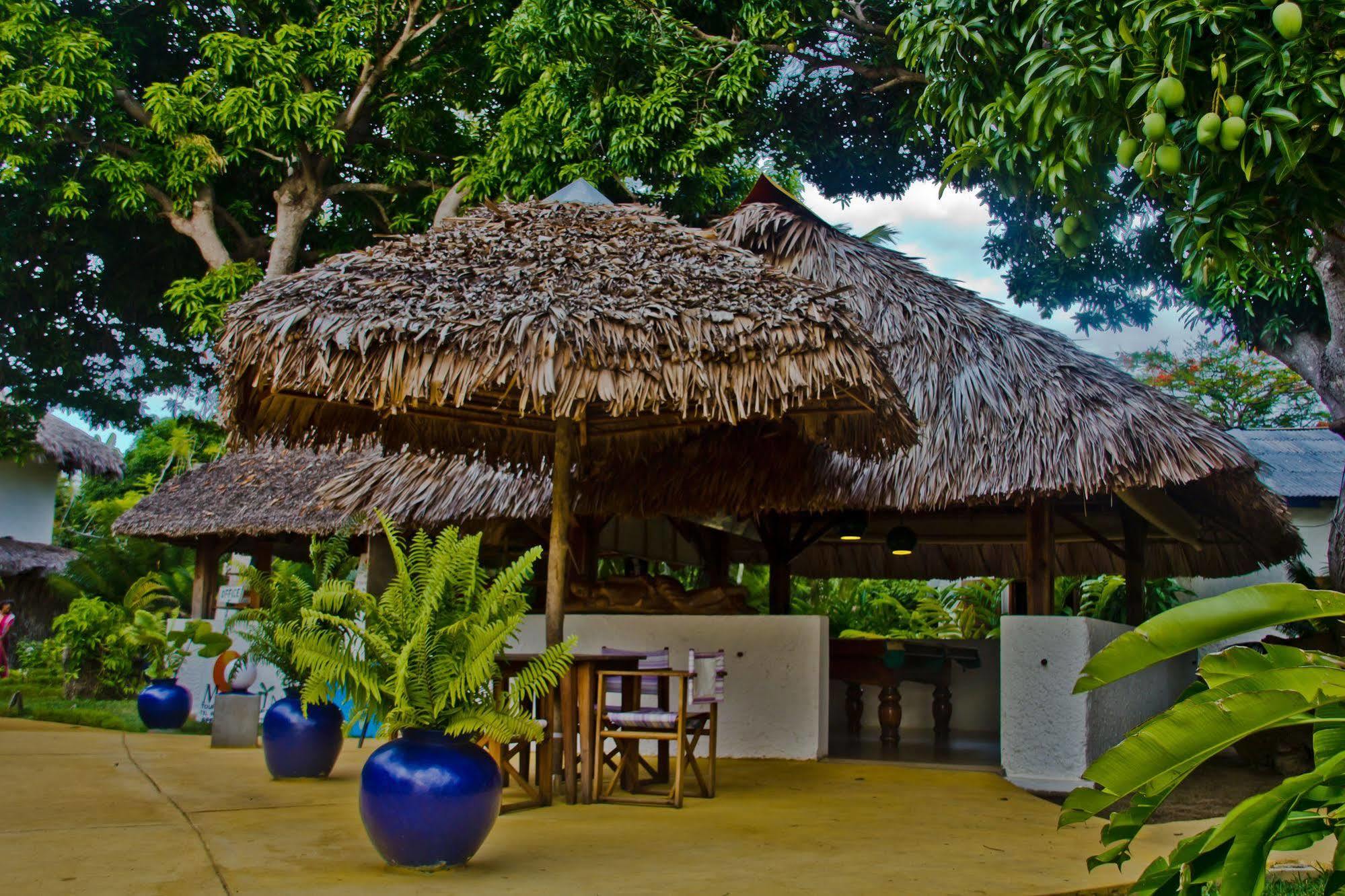 Nosy Be Hotel & Spa Ambaro Exterior foto