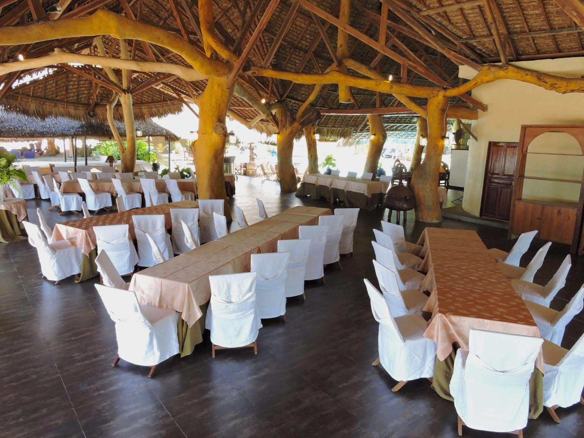 Nosy Be Hotel & Spa Ambaro Exterior foto